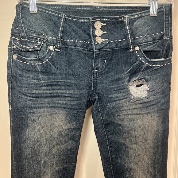 Almost Famous Denim Jeans Skinny Women’s Size 0 Blue Distressed Raw Hem - Picture 2 of 9